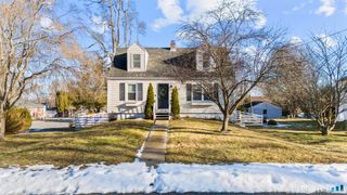 31 Flyers Drive, Norwich, CT 06360