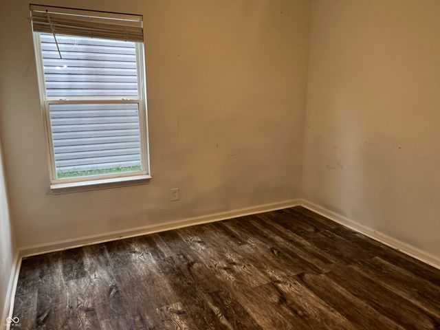 1181 S Aberdeen Drive, Franklin, IN 46131