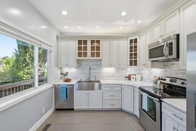 1057 Shoal Drive, San Mateo, CA 94404