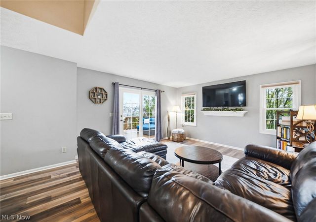 1960 Deerhaven Lane, Broadview Heights, OH 44147
