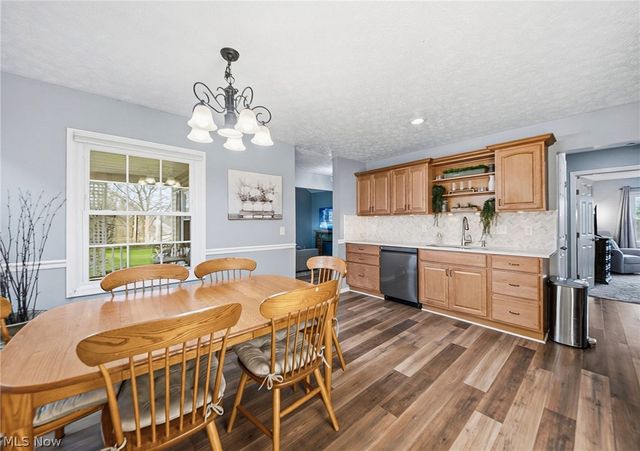 1960 Deerhaven Lane, Broadview Heights, OH 44147