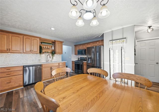 1960 Deerhaven Lane, Broadview Heights, OH 44147
