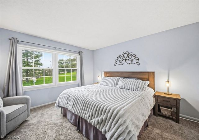 1960 Deerhaven Lane, Broadview Heights, OH 44147