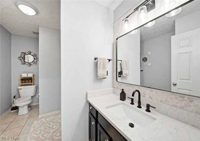 1960 Deerhaven Lane, Broadview Heights, OH 44147
