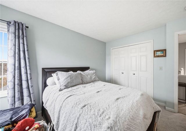 1960 Deerhaven Lane, Broadview Heights, OH 44147