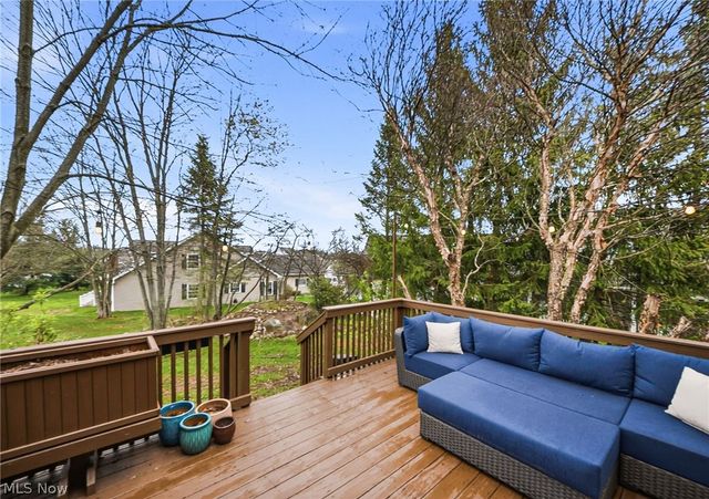 1960 Deerhaven Lane, Broadview Heights, OH 44147
