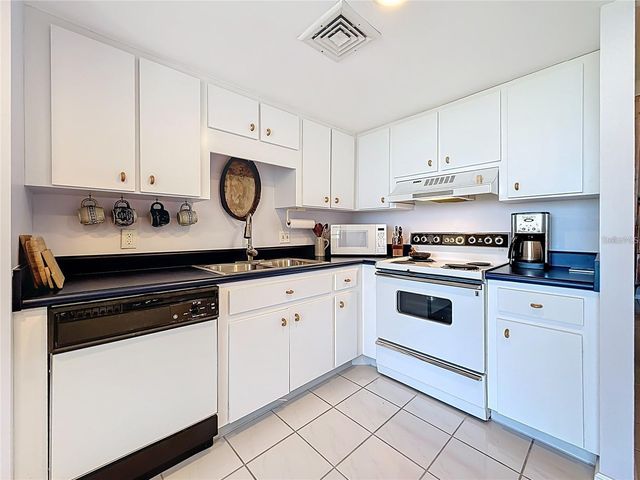 Key Capri KEY CAPRI 301, Treasure Island, FL 33706