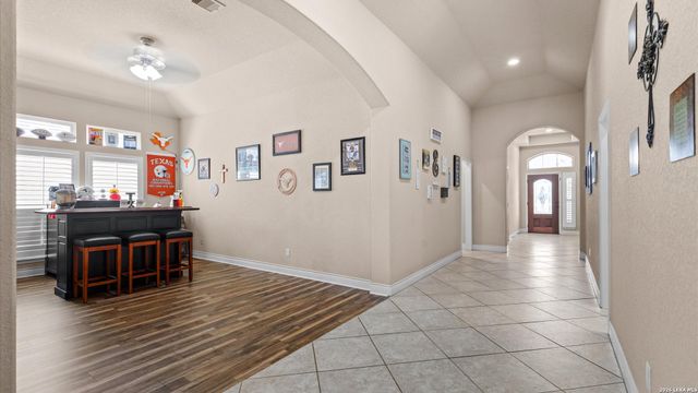 2152 Pioneer Pass, Seguin, TX 78155