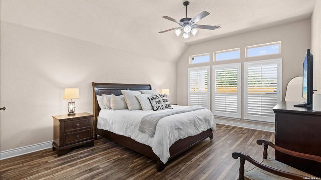 2152 Pioneer Pass, Seguin, TX 78155