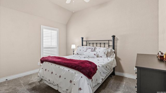 2152 Pioneer Pass, Seguin, TX 78155