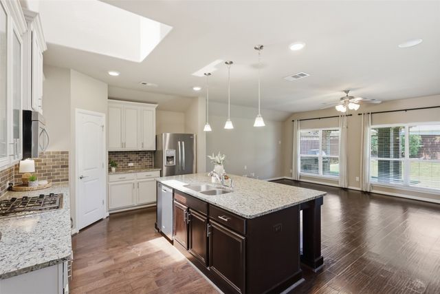 6053 Shiner Drive, Fort Worth, TX 76179
