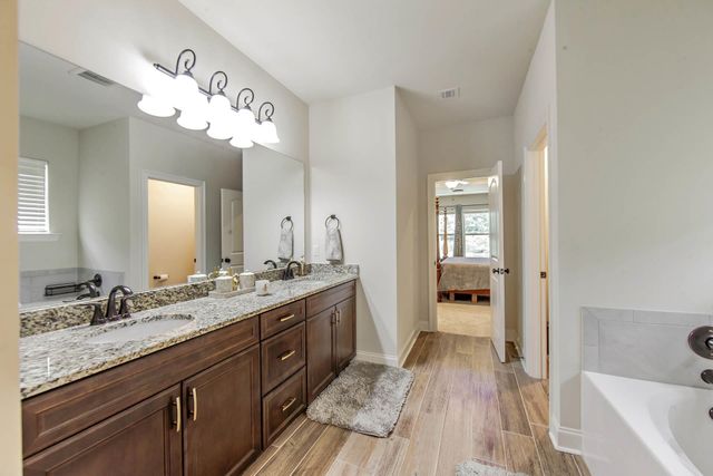 454 Madio Drive, Houma, LA 70364