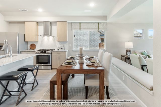 905 Kingbird Lane, Alvarado, TX 76009