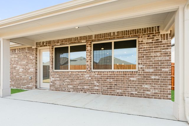 905 Kingbird Lane, Alvarado, TX 76009