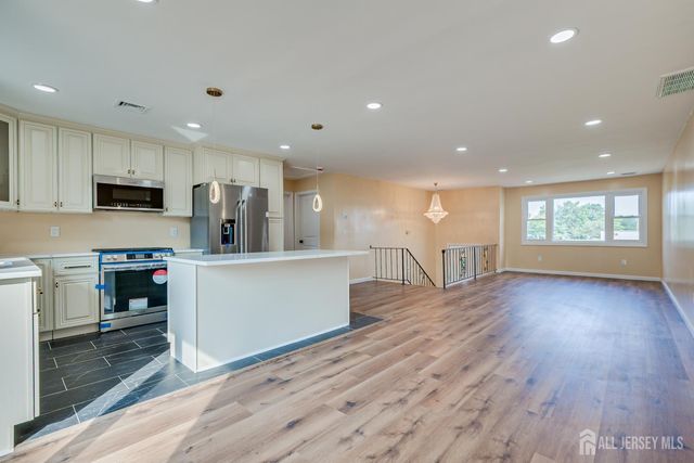 134 frank Street, Franklin Twsp, NJ 08873