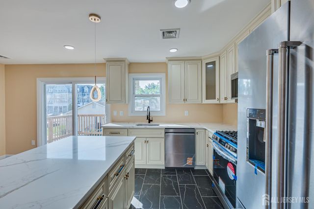 134 frank Street, Franklin Twsp, NJ 08873