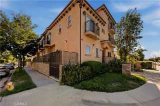 14702 Magnolia Boulevard 105, Sherman Oaks, CA 91403