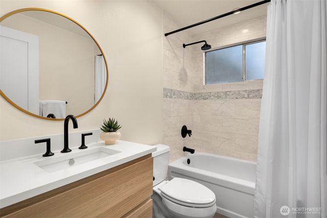 10702 NE 144th Court, Kirkland, WA 98034