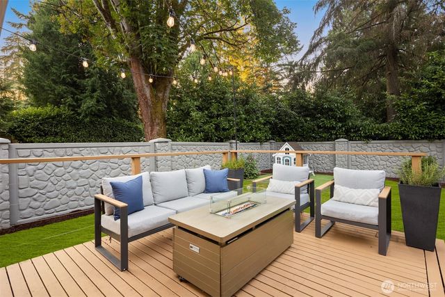 10702 NE 144th Court, Kirkland, WA 98034
