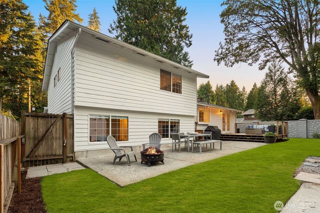 10702 NE 144th Court, Kirkland, WA 98034