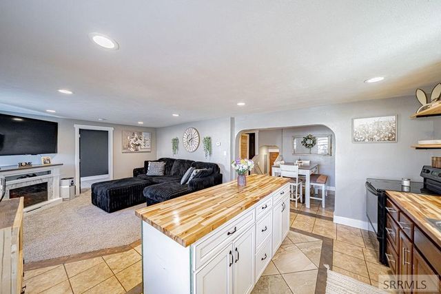 1060 Bear Avenue, Idaho Falls, ID 83402