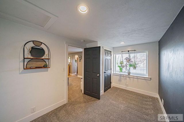 1060 Bear Avenue, Idaho Falls, ID 83402