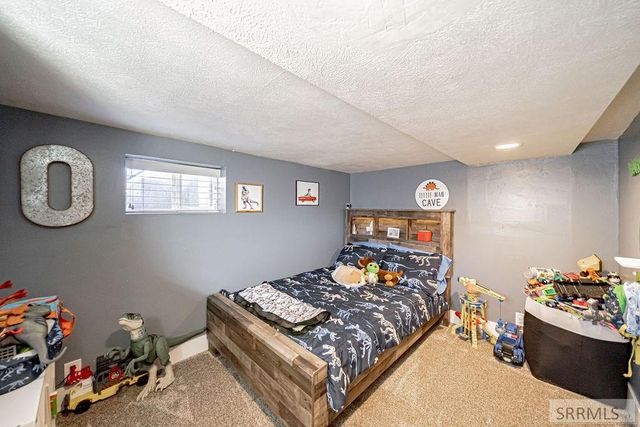 1060 Bear Avenue, Idaho Falls, ID 83402