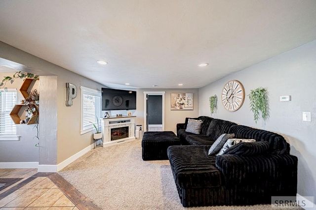 1060 Bear Avenue, Idaho Falls, ID 83402