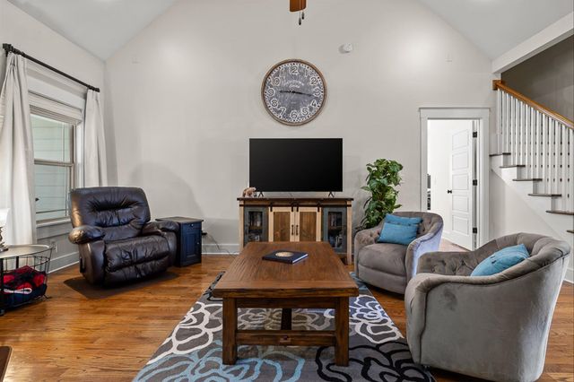 8217 Robertsview Drive, Ooltewah, TN 37363