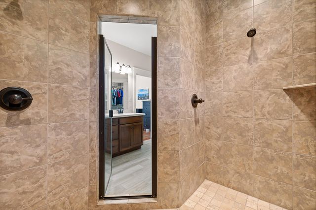 8217 Robertsview Drive, Ooltewah, TN 37363