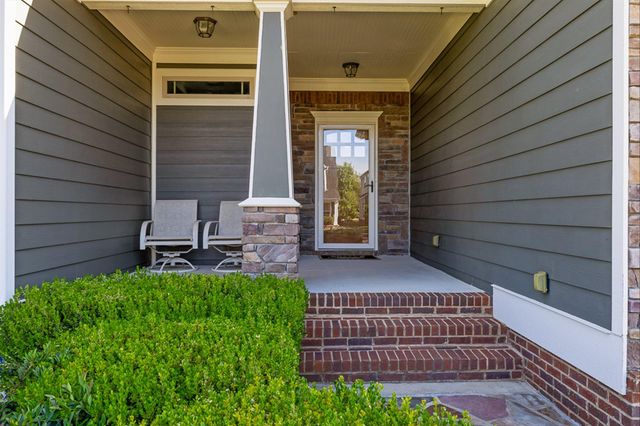 8217 Robertsview Drive, Ooltewah, TN 37363