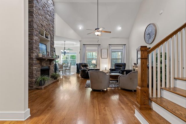 8217 Robertsview Drive, Ooltewah, TN 37363