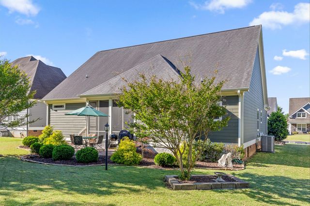 8217 Robertsview Drive, Ooltewah, TN 37363