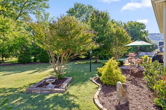 8217 Robertsview Drive, Ooltewah, TN 37363