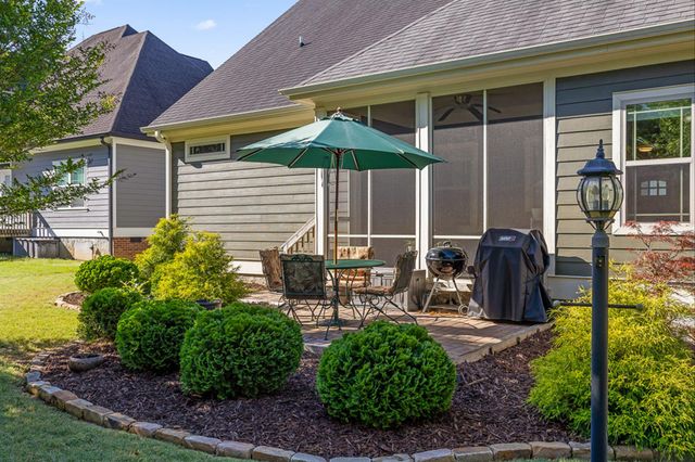 8217 Robertsview Drive, Ooltewah, TN 37363