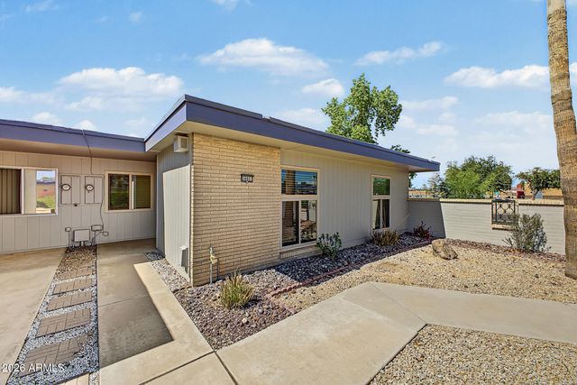 10031 W HUTTON Drive, Sun City, AZ 85351