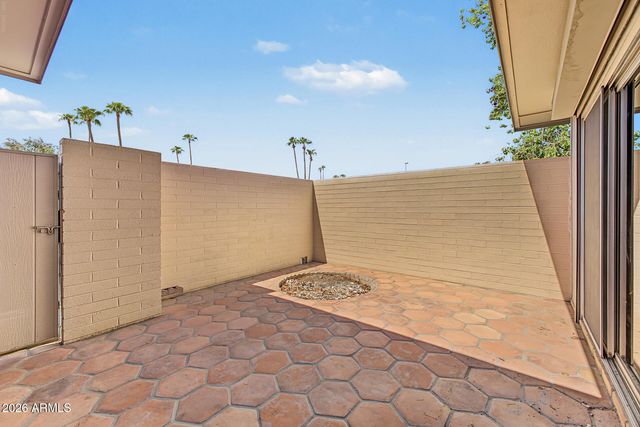 10031 W HUTTON Drive, Sun City, AZ 85351