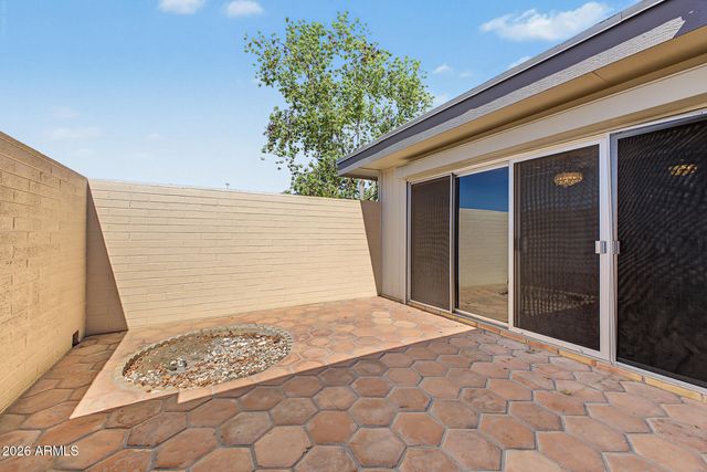 10031 W HUTTON Drive, Sun City, AZ 85351