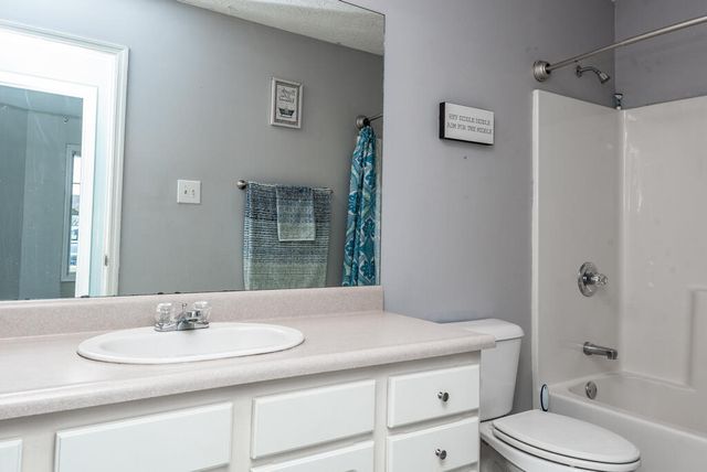 900 Pinoak Drive, Nicholasville, KY 40356