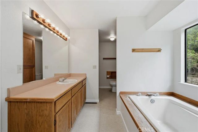 17312 Greenridge, Hidden Valley Lake, CA 95467