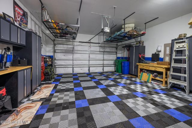 28 Addlestone Lane, Manchester, NJ 08759