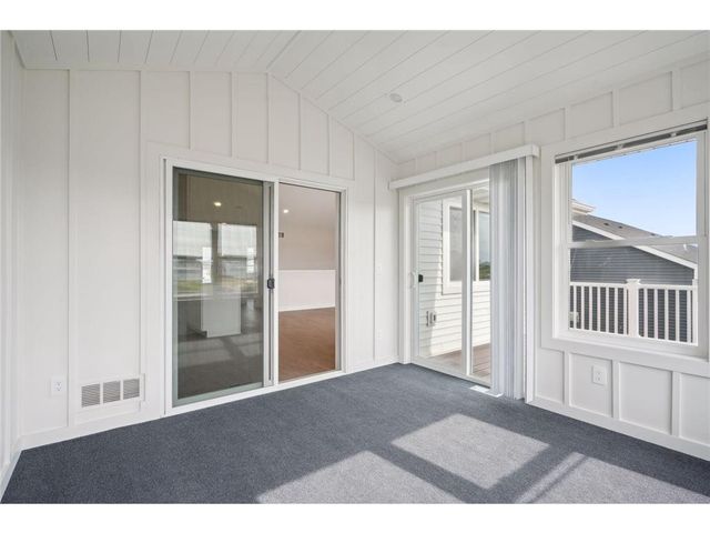 601 S Division Street, Roberts, WI 54023