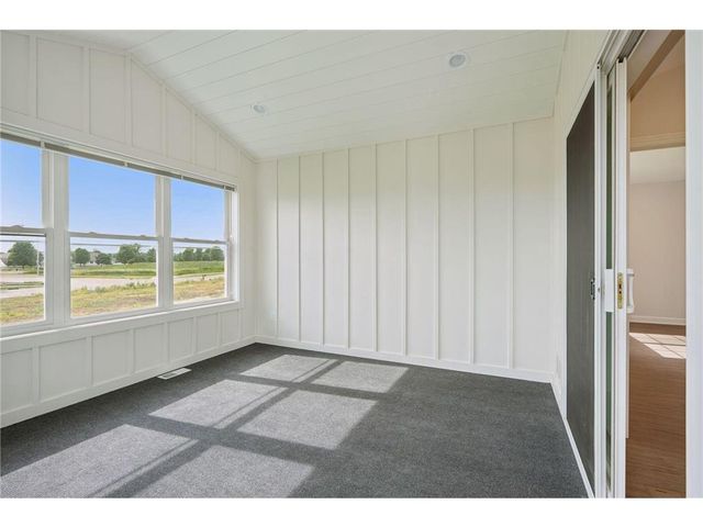 601 S Division Street, Roberts, WI 54023