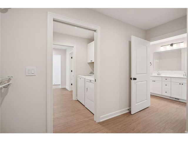 601 S Division Street, Roberts, WI 54023