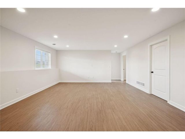 601 S Division Street, Roberts, WI 54023