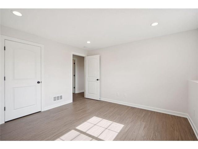 601 S Division Street, Roberts, WI 54023