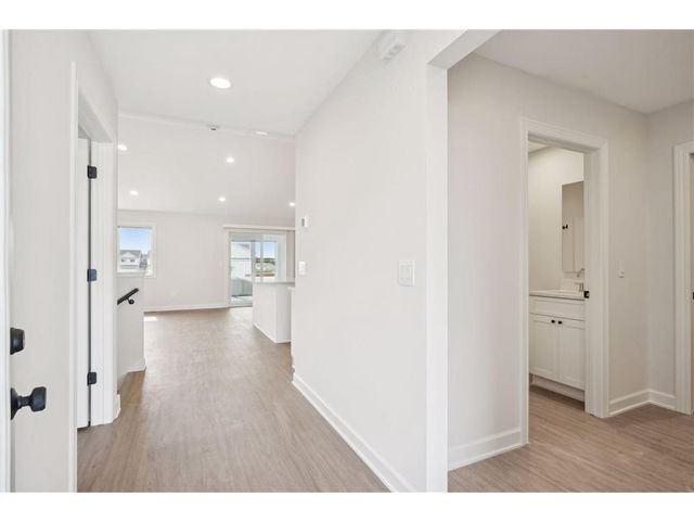 601 S Division Street, Roberts, WI 54023