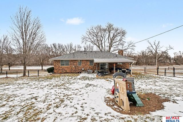 126 S Vermont Street, Bennington, NE 68007
