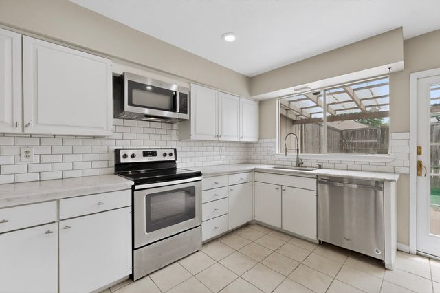 11940 Leisure Drive, Dallas, TX 75243
