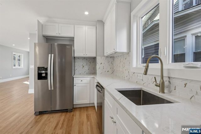 215 Floral Street, Roselle, NJ 07203